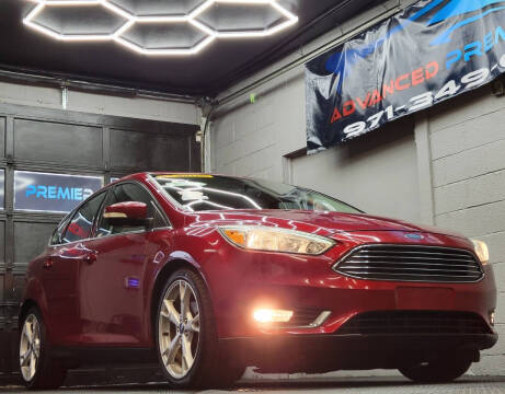 2016 Ford Focus Titanium FWD photo