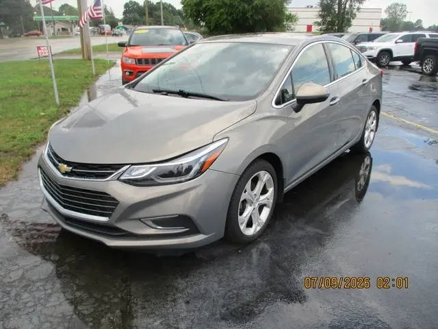2017 Chevrolet Cruze Premier FWD photo