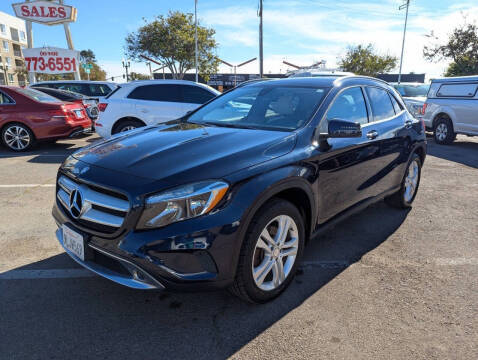 2017 Mercedes-Benz GLA-Class GLA 250 AWD photo