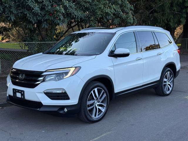 2016 Honda Pilot Elite AWD photo