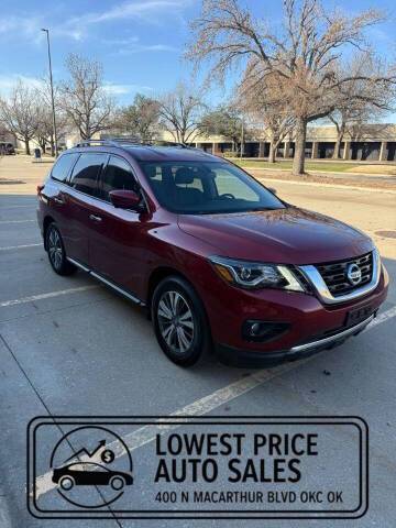 2017 Nissan Pathfinder SL FWD photo