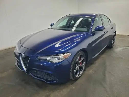 2017 Alfa Romeo Giulia Ti AWD photo