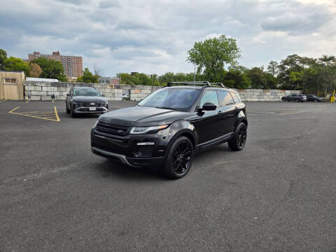 2017 Land Rover Range Rover Evoque SE 4WD photo