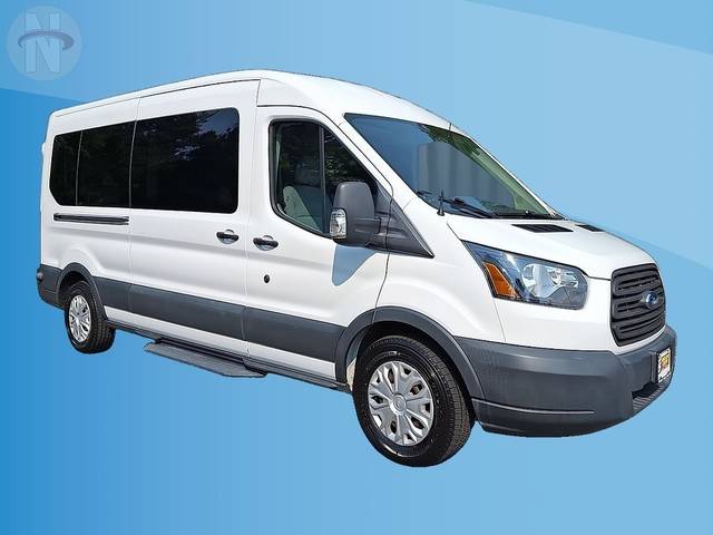 2017 Ford Transit Passenger Wagon XL RWD photo