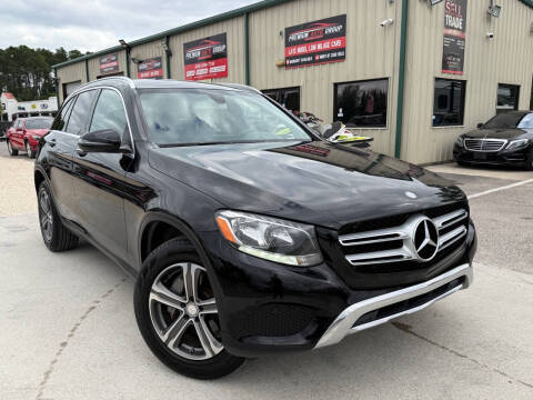 2017 Mercedes-Benz GLC-Class GLC 300 RWD photo