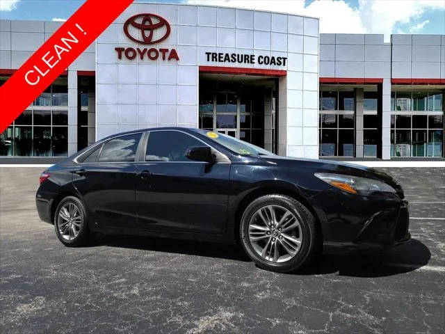 2017 Toyota Camry SE FWD photo