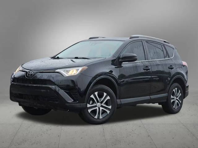 2017 Toyota RAV4 LE FWD photo