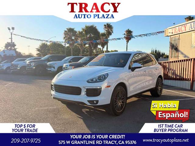 2017 Porsche Cayenne Platinum Edition AWD photo