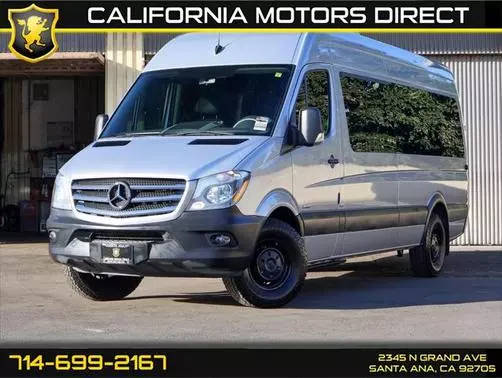 2016 Mercedes-Benz Sprinter  RWD photo