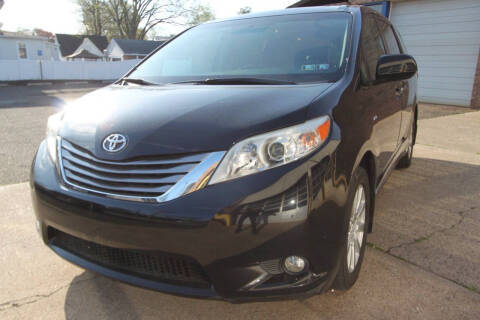 2017 Toyota Sienna XLE AWD photo