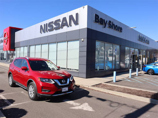 2017 Nissan Rogue SV AWD photo