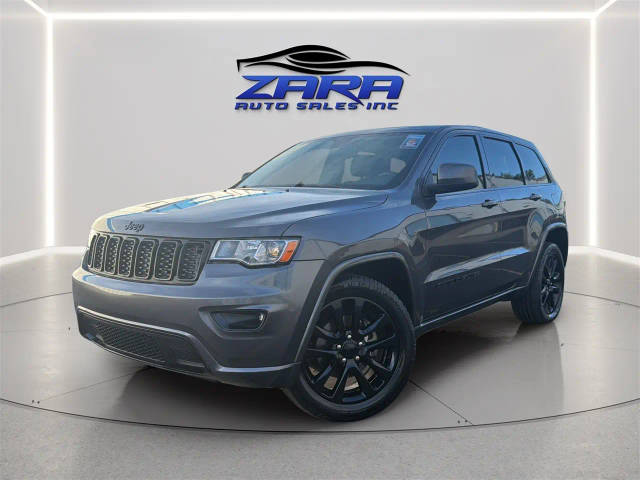 2017 Jeep Grand Cherokee Altitude 4WD photo