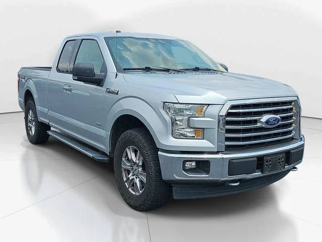 2017 Ford F-150 XLT 4WD photo