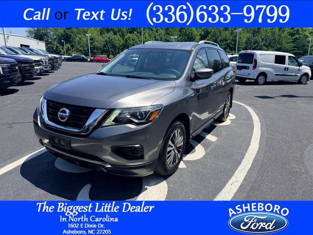 2017 Nissan Pathfinder S 4WD photo