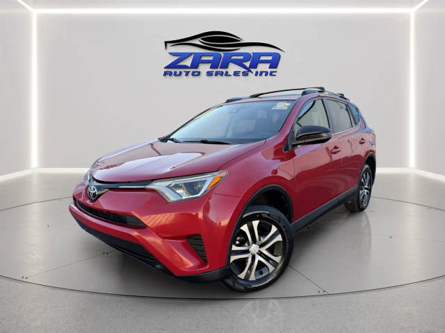 2017 Toyota RAV4 LE AWD photo