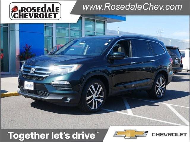 2017 Honda Pilot Touring AWD photo