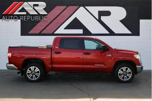 2017 Toyota Tundra SR5 4WD photo
