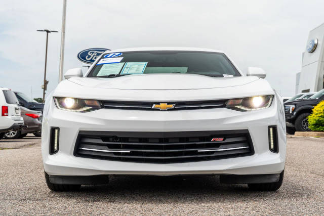 2017 Chevrolet Camaro 2LT RWD photo