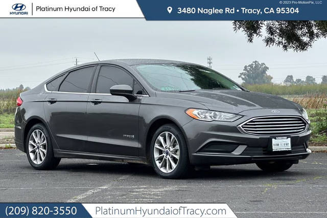 2017 Ford Fusion Hybrid SE FWD photo