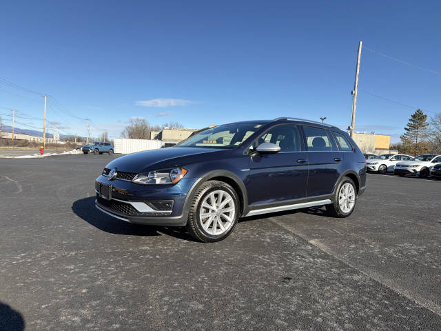 2017 Volkswagen Golf Alltrack S AWD photo