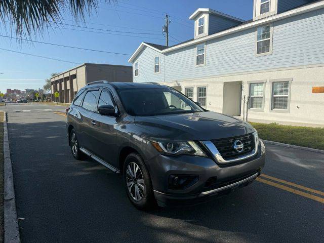 2017 Nissan Pathfinder SL FWD photo