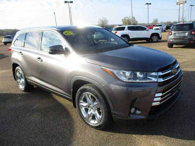 2017 Toyota Highlander Limited AWD photo