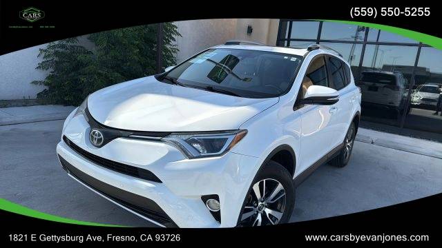 2017 Toyota RAV4 XLE FWD photo