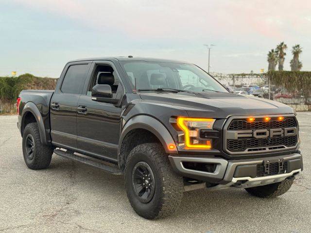 2017 Ford F-150 Raptor 4WD photo