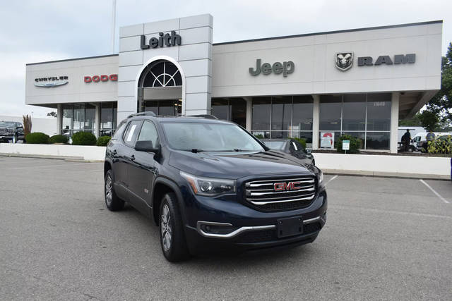 2017 GMC Acadia SLE AWD photo