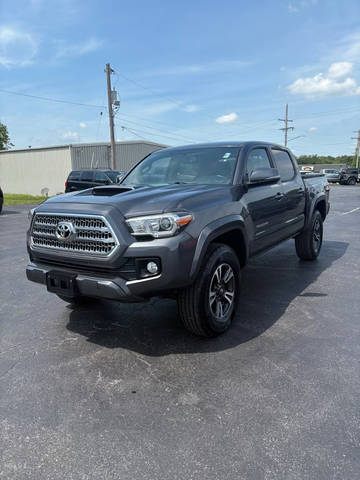 2017 Toyota Tacoma TRD Sport 4WD photo