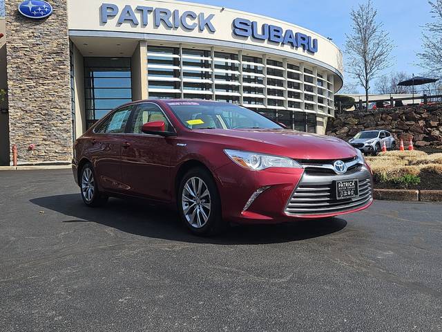 2017 Toyota Camry Hybrid XLE FWD photo