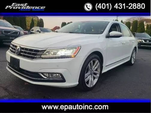 2016 Volkswagen Passat 1.8T SEL Premium FWD photo