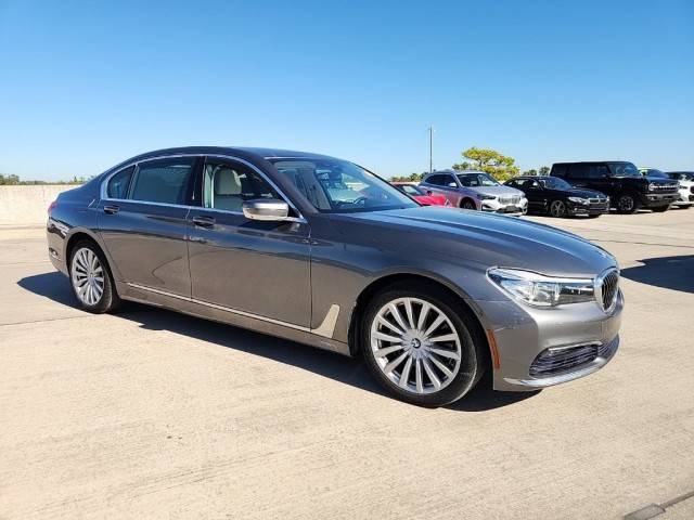 2017 BMW 7 Series 740i RWD photo