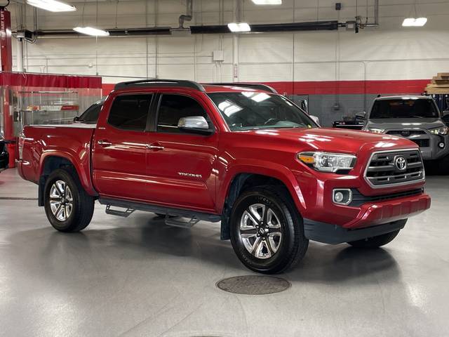 2017 Toyota Tacoma Limited 4WD photo