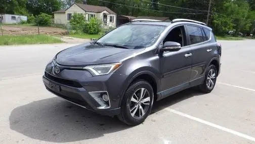 2017 Toyota RAV4 XLE AWD photo