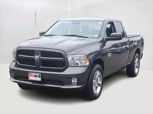 2017 Ram 1500 Express 4WD photo