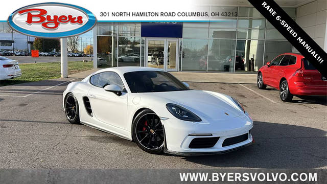 2017 Porsche Cayman  RWD photo