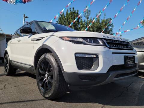 2017 Land Rover Range Rover Evoque SE 4WD photo