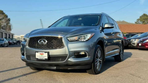 2017 Infiniti QX60  AWD photo