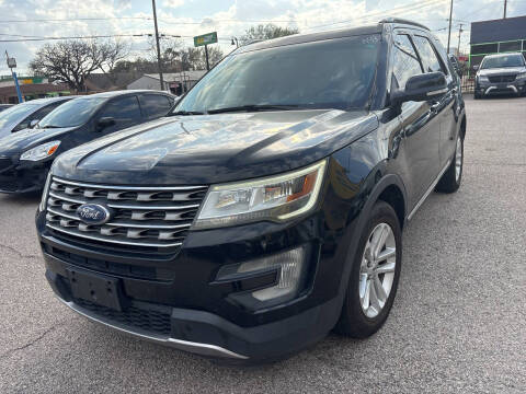 2017 Ford Explorer XLT FWD photo