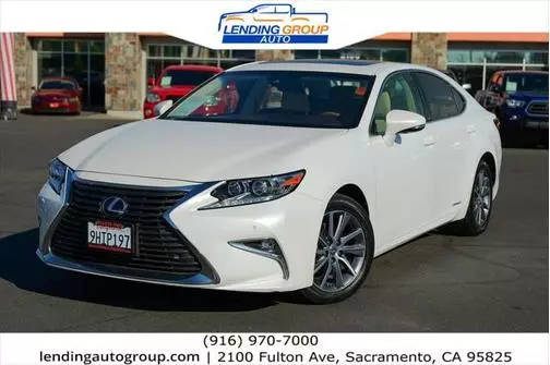 2017 Lexus ES ES 300h FWD photo