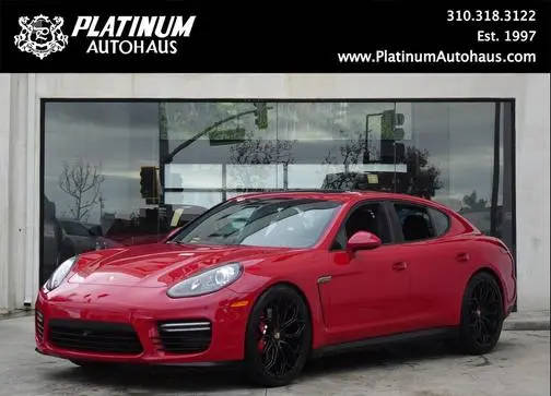2016 Porsche Panamera GTS AWD photo