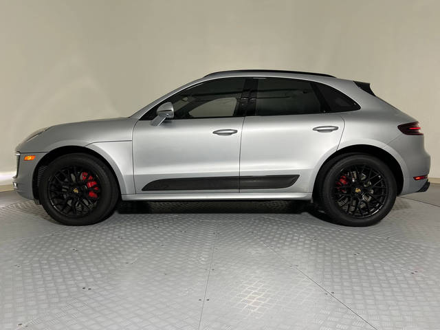 2017 Porsche Macan GTS AWD photo