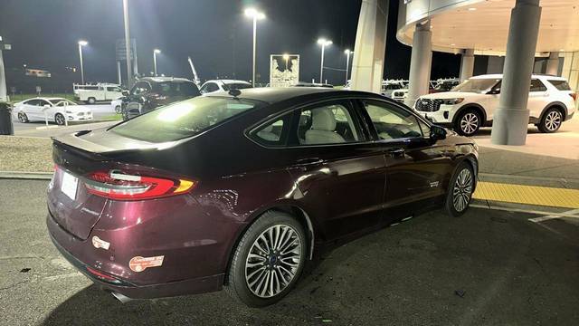 2017 Ford Fusion Energi Titanium FWD photo