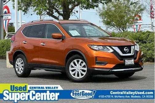 2017 Nissan Rogue S FWD photo