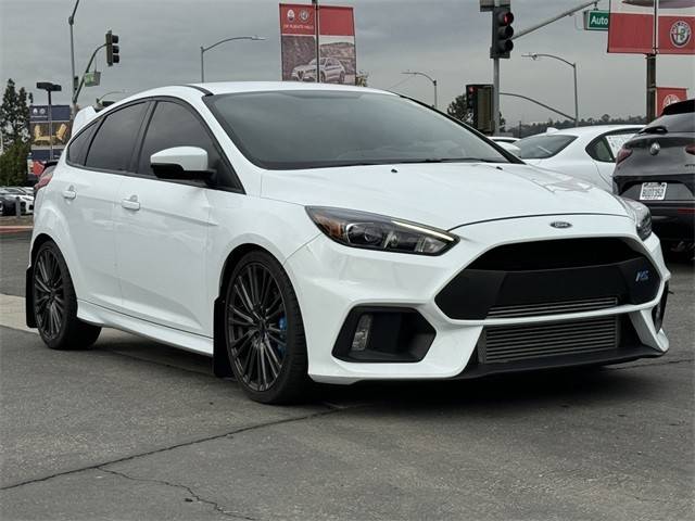 2017 Ford Focus RS AWD photo