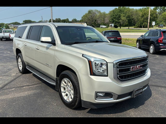 2017 GMC Yukon XL SLT 4WD photo