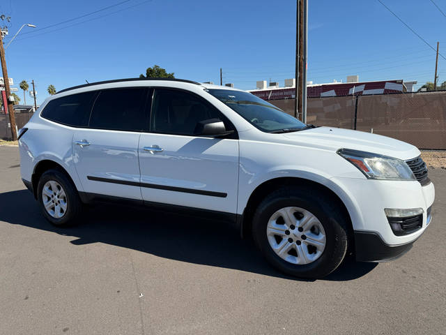 2017 Chevrolet Traverse LS FWD photo