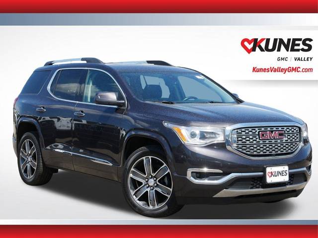 2017 GMC Acadia Denali AWD photo