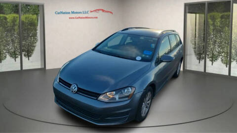 2017 Volkswagen Golf SportWagen S AWD photo